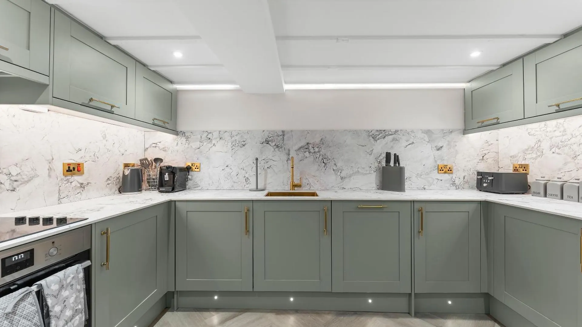 5 Star Lux Abode In Central Bath - Games Room