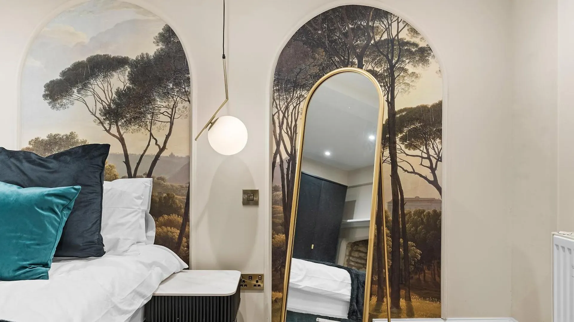 5 Star Lux Abode In Central Bath - Games Room United Kingdom